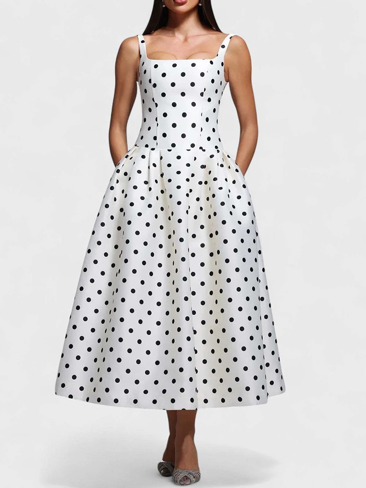 Sleeveless Chest Wrapping Dress Summer Women Sexy Backless Dot Strapless Ladies Maxi Party Dresses Fashion Streetwear Vestidos
Sleeveless Chest Wrapping Dress Summer Women Sexy Backless Dot Strapless Ladies Maxi Party Dresses Fashion Streetwear Vestidos