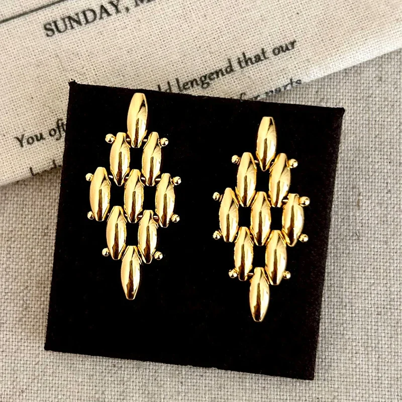 Real 925 Sterling Silver 18K Gold Diamond Geometric Stud Earrings for Women Minimalist Fine Jewelry Vintage Accessories
Real 925 Sterling Silver 18K Gold Diamond Geometric Stud Earrings for Women Minimalist Fine Jewelry Vintage Accessories