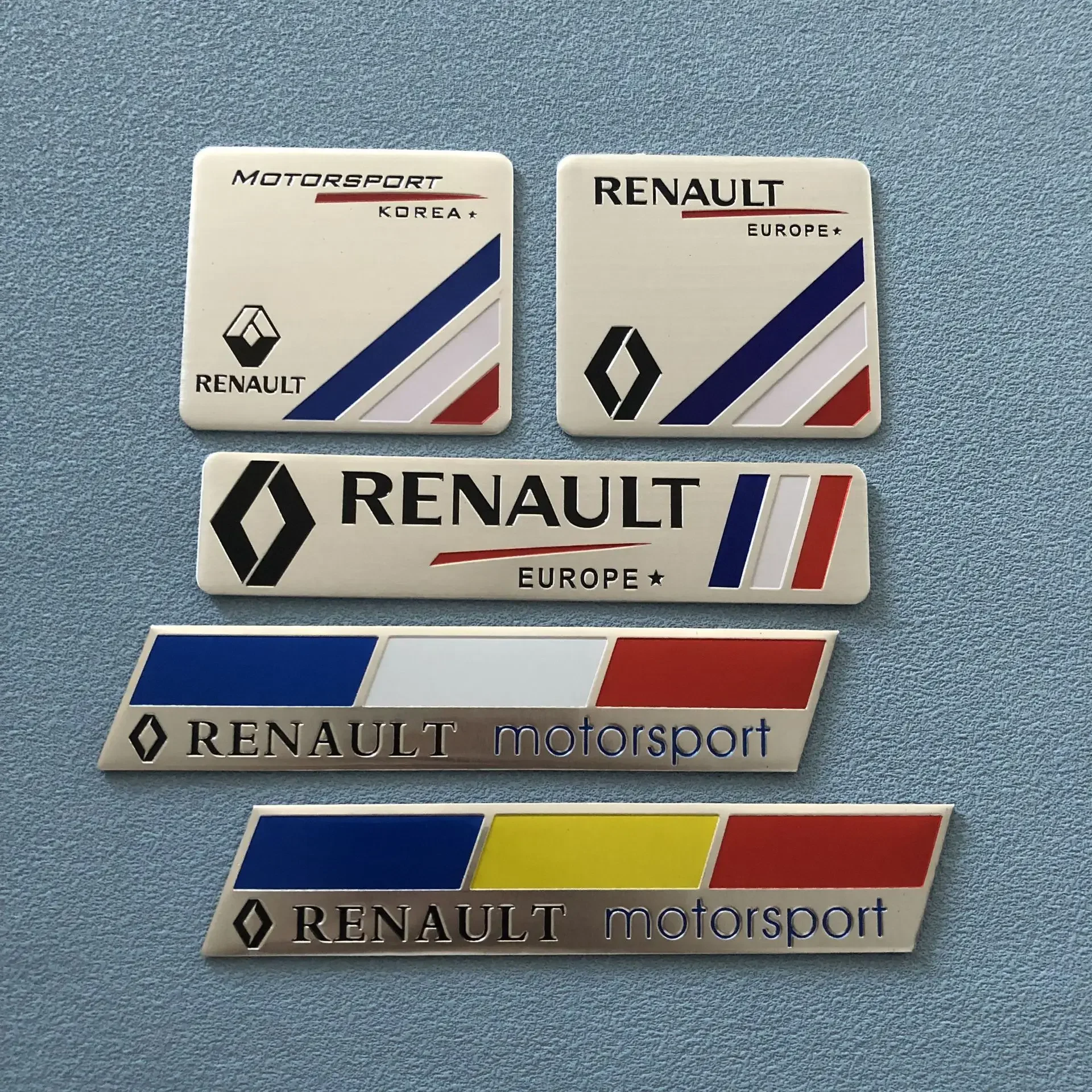 Car Sticker Car Emblem Sticker Accessories For Renault RS GT Clio Megane PARLS PREMIERE Captur Trafic Twingo Scenic 2 Kadjar Zoe
Car Sticker Car Emblem Sticker Accessories For Renault RS GT Clio Megane PARLS PREMIERE Captur Trafic Twingo Scenic 2 Kadjar Zoe