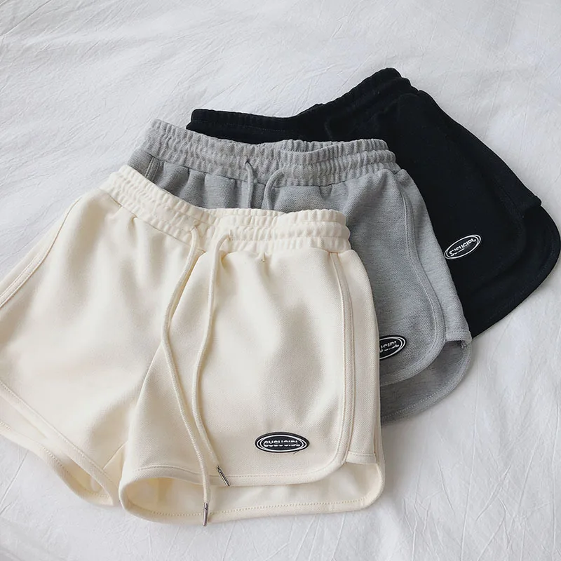 Women Sports Shorts High Waist 2024 Summer Ladies Casual Loose Wide Leg Short Pants Elastic Female Fitness Running Yoga Shorts
Women Sports Shorts High Waist 2024 Summer Ladies Casual Loose Wide Leg Short Pants Elastic Female Fitness Running Yoga Shorts
