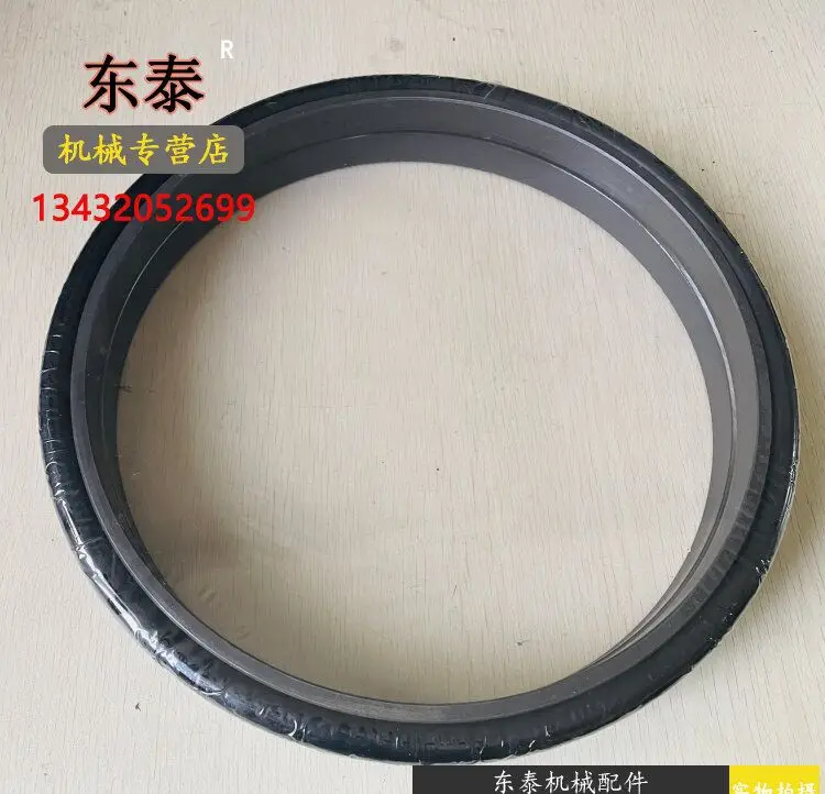 Для HITACHI EX120-2 EX60-1 EX60-2 Комплект поплавковых уплотнений двигателя хода EX200-2 EX120-5 EX120-3 Комплект плавающих уплотнений коробки передач для экскаватора
Для HITACHI EX120-2 EX60-1 EX60-2 Комплект поплавковых уплотнений двигателя хода EX200-2 EX120-5 EX120-3 Комплект плавающих уплотнений коробки передач для экскаватора