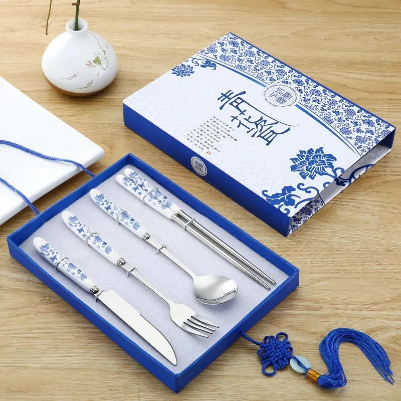 4pcs Blue and White Porcelain Kitchen tool Fashion Stainless Steel fork Knife Spoon Bone China fruit fork tableware
4pcs Blue and White Porcelain Kitchen tool Fashion Stainless Steel fork Knife Spoon Bone China fruit fork tableware