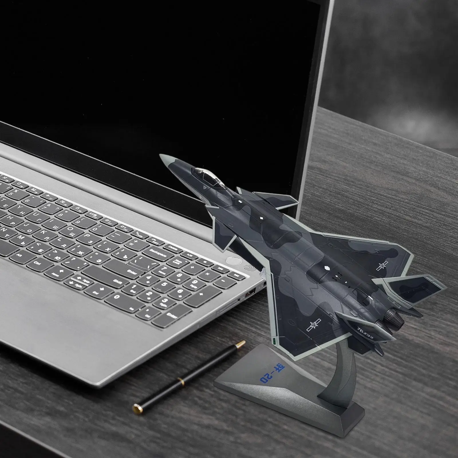 1:100 Scale Chengdu J-20 Diecast Model Aircraft Toy for Room Decoration Boys
1:100 Scale Chengdu J-20 Diecast Model Aircraft Toy for Room Decoration Boys