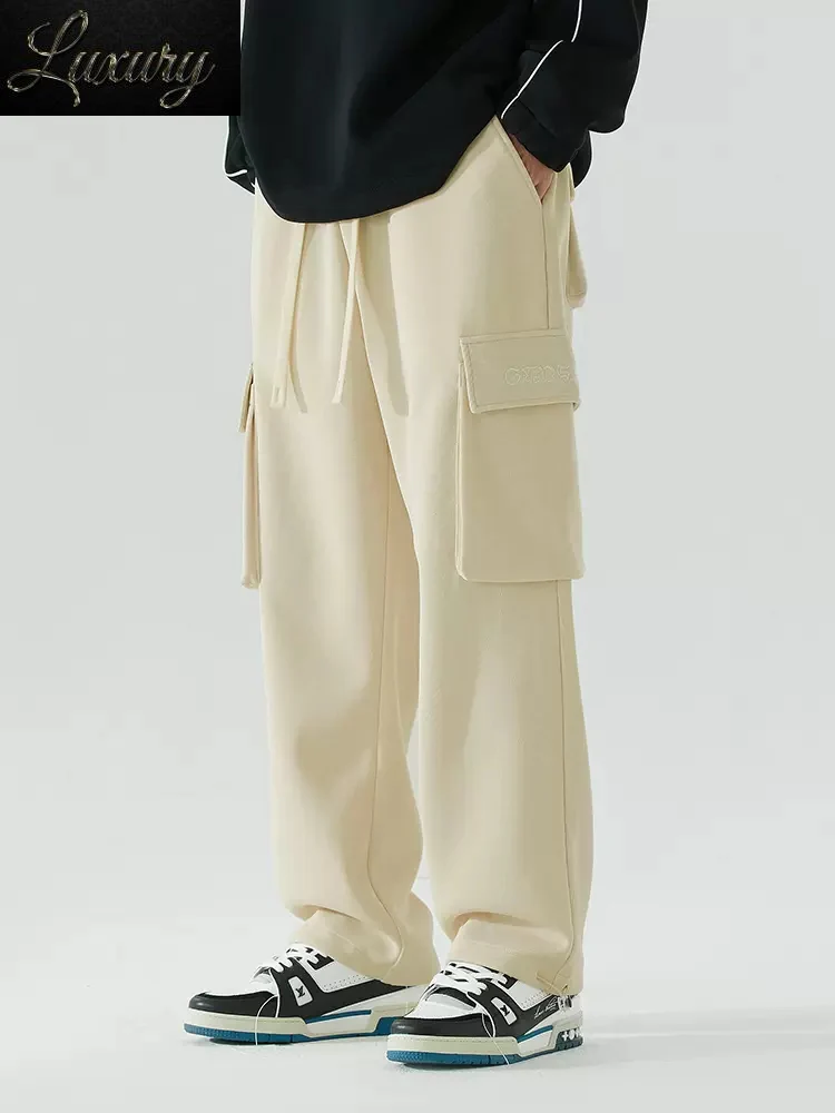 2023 New Men's Sweatpants Wide Legs Loose Cargo Pants High Street Multi-Pockets Heavy-Duty Embroidery Casual Straight Trousers
2023 New Men's Sweatpants Wide Legs Loose Cargo Pants High Street Multi-Pockets Heavy-Duty Embroidery Casual Straight Trousers