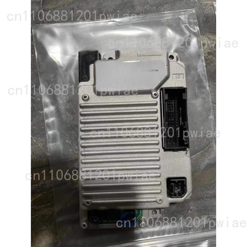 SYNC3 module, central control host
SYNC3 module, central control host