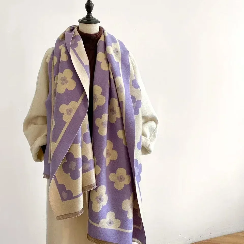 Winter Women's Scarf Luxury Design Double sided Cashmere Feel Flower Warm Scarf Shawl Women's scarf winter
Winter Women's Scarf Luxury Design Double sided Cashmere Feel Flower Warm Scarf Shawl Women's scarf winter