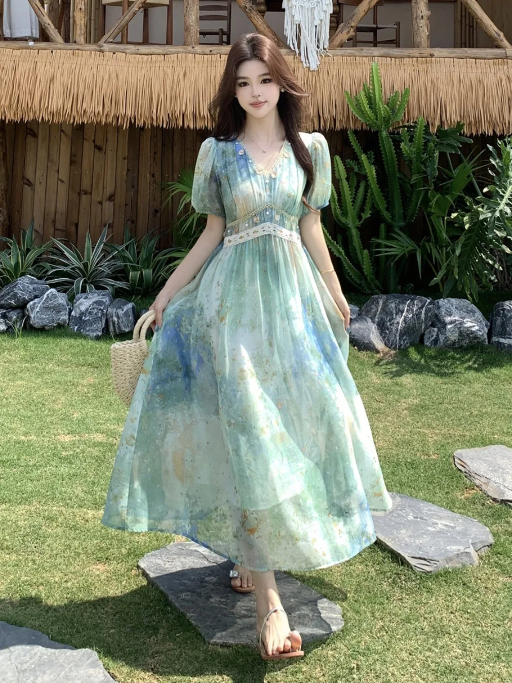 Bohemian plus Size Summer Dress V-Neck Waist-Cinched A-Line Skirt Bubble Sleeve Holiday Beachwear Women's Fashion
Bohemian plus Size Summer Dress V-Neck Waist-Cinched A-Line Skirt Bubble Sleeve Holiday Beachwear Women's Fashion