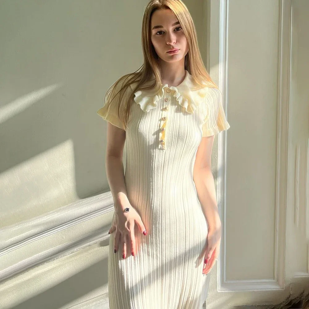 Ruffled Knit Mini Dress Women's Elegant Short Sleeve Slim Retro Dress Solid Fashion Single Breasted Party Short Dress
Ruffled Knit Mini Dress Women's Elegant Short Sleeve Slim Retro Dress Solid Fashion Single Breasted Party Short Dress