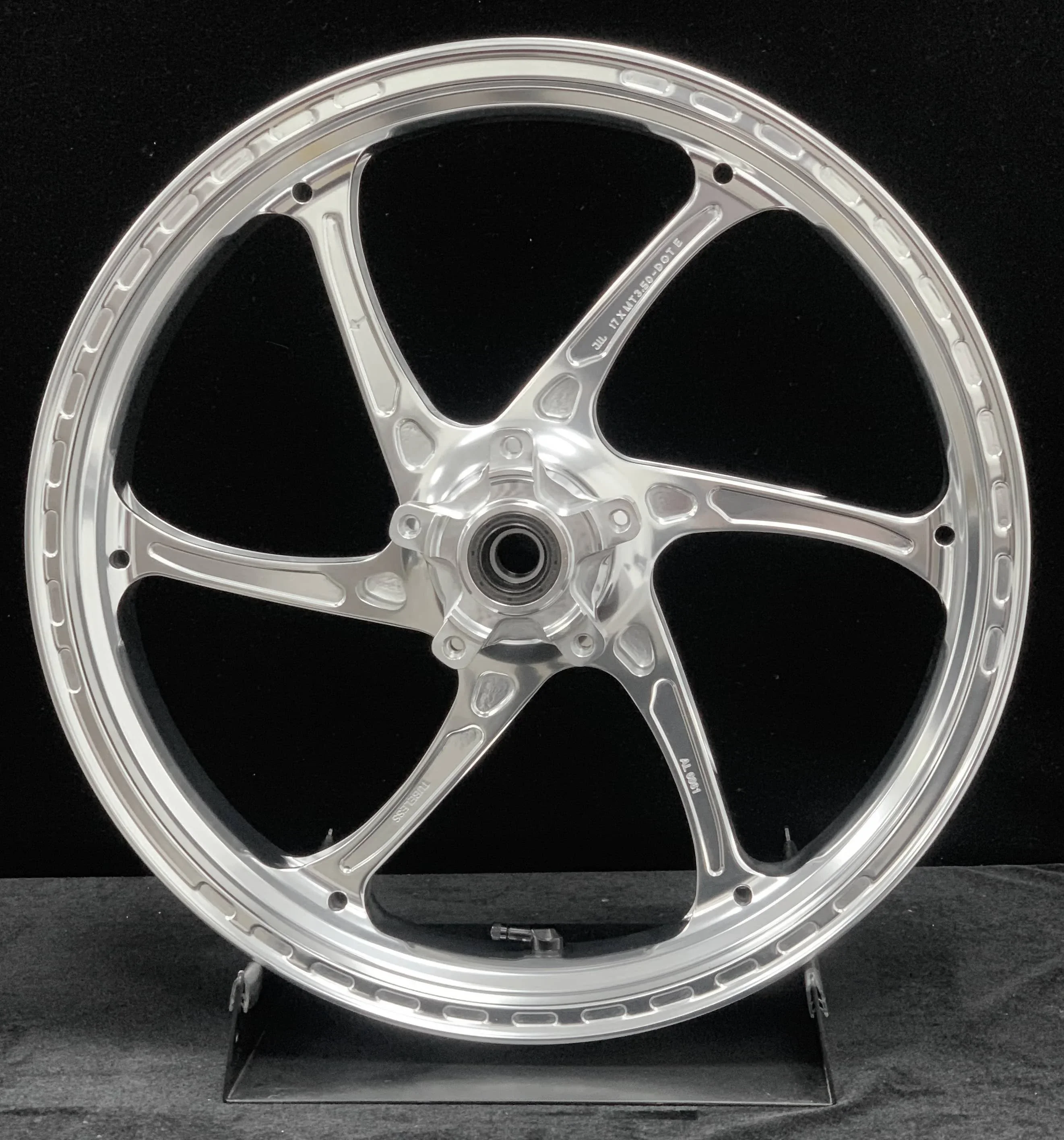 High Quality Customized High-end Aluminum Alloy Color Anodized New Motorcycle Forged Wheels for 765RS Little Frog!!
High Quality Customized High-end Aluminum Alloy Color Anodized New Motorcycle Forged Wheels for 765RS Little Frog!!