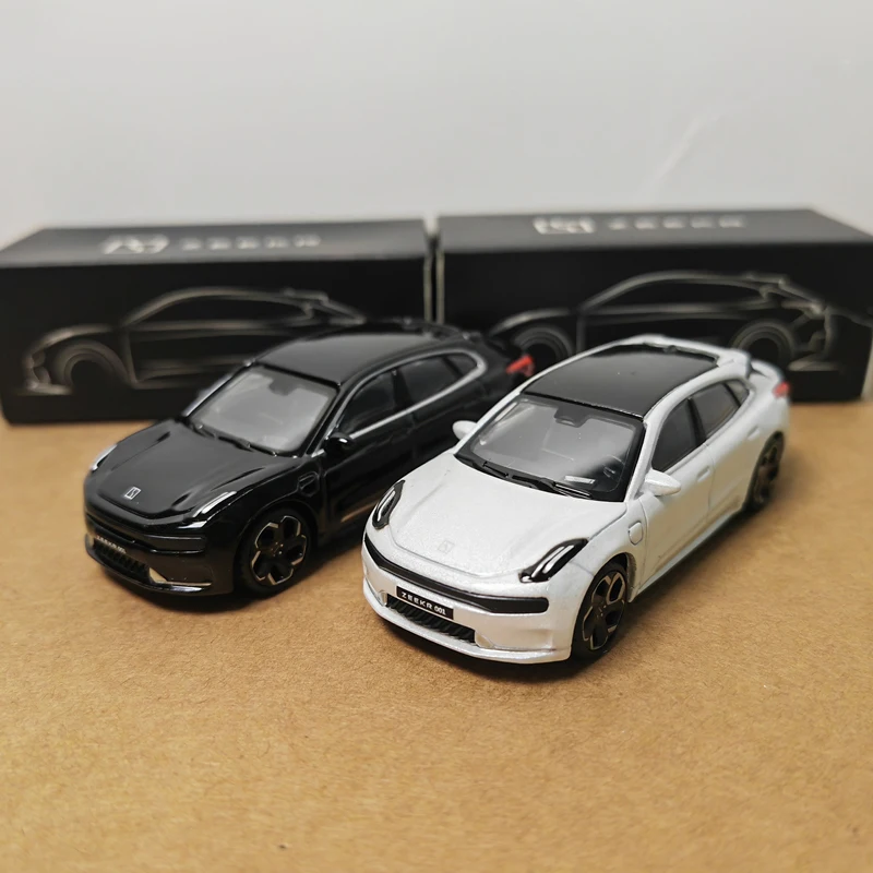 Diecast 1:64 Scale ZEEKR 001 New energy Vehicle Simulation Alloy Car Model Toy Collectible Souvenir
Diecast 1:64 Scale ZEEKR 001 New energy Vehicle Simulation Alloy Car Model Toy Collectible Souvenir