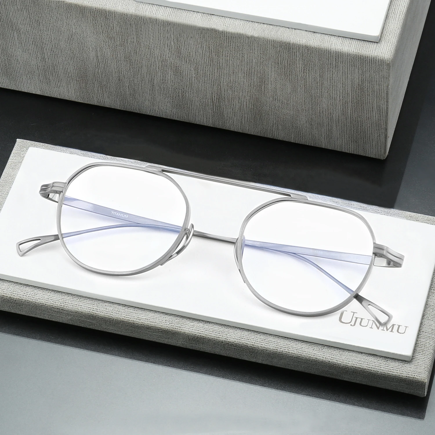 Brand Design Ultralight Titanium Glasses Frame Men Handmade Trendy Eyeglasses Women Optical Myopia Spectacles Vintage Eyewear
Brand Design Ultralight Titanium Glasses Frame Men Handmade Trendy Eyeglasses Women Optical Myopia Spectacles Vintage Eyewear
