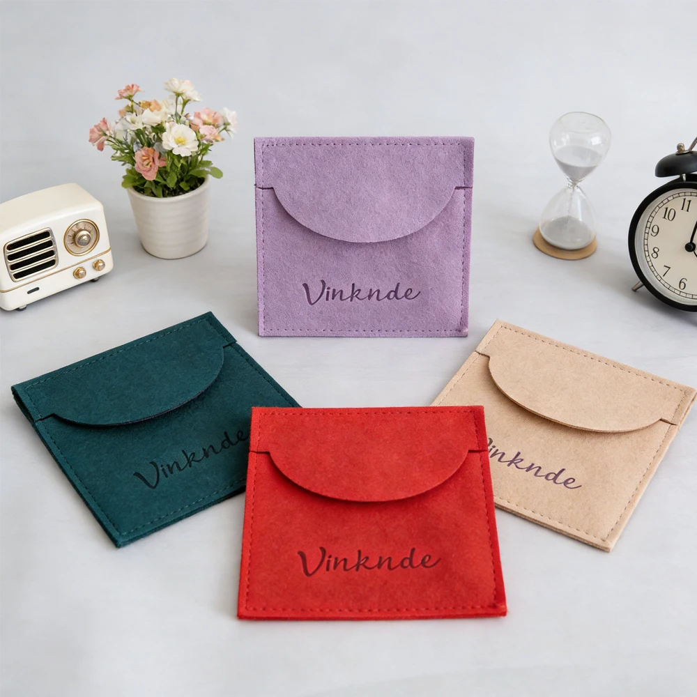 50 шт. 6x6 см бархатный подарочный пакет из микрофибры с индивидуальным логотипом, упаковочные сумки для ювелирных изделий, серьги, ожерелье, браслет, чехол для хранения пыли
50 шт. 6x6 см бархатный подарочный пакет из микрофибры с индивидуальным логотипом, упаковочные сумки для ювелирных изделий, серьги, ожерелье, браслет, чехол для хранения пыли