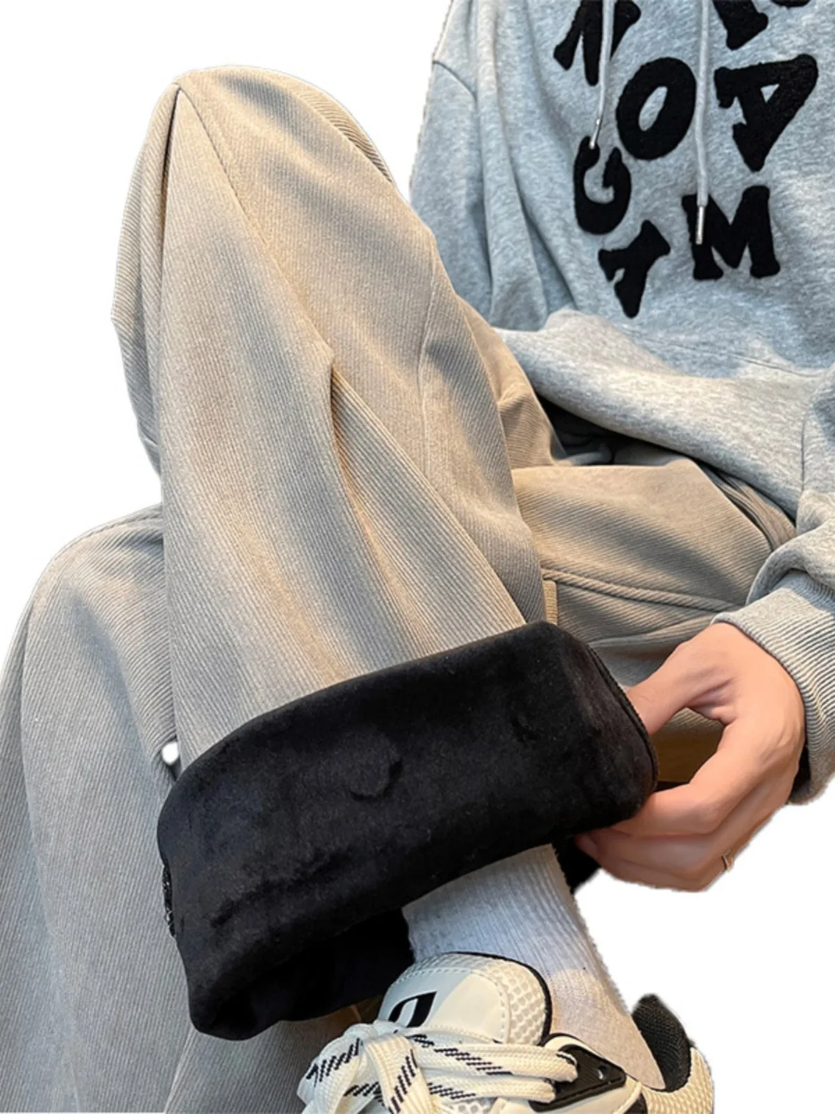 Corduroy work pants, autumn and winter loose casual pants, trendy brand with thick velvet pants, men's wide leg sweatpants
Corduroy work pants, autumn and winter loose casual pants, trendy brand with thick velvet pants, men's wide leg sweatpants