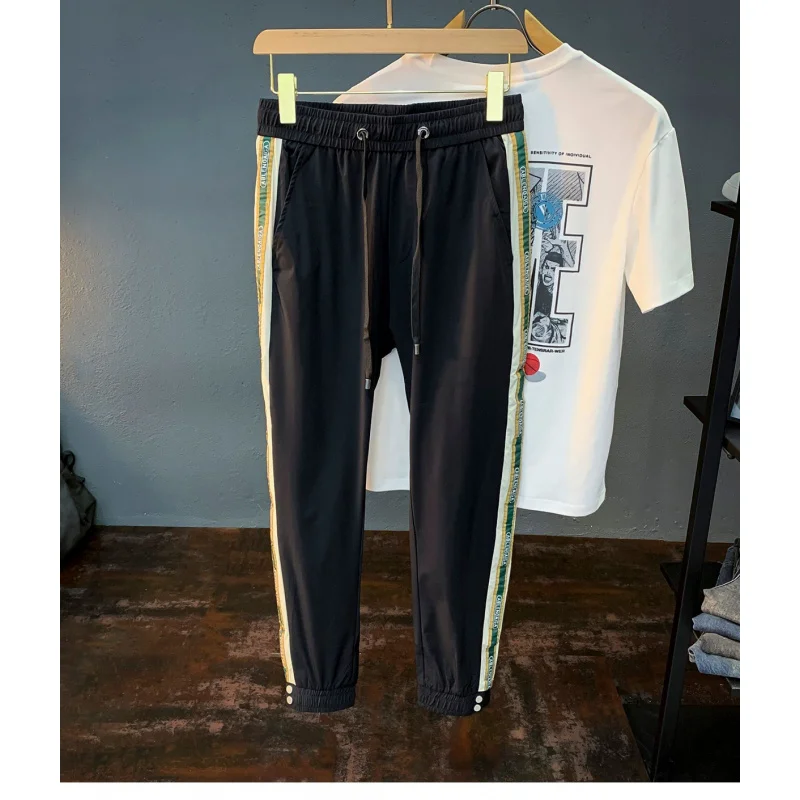 2025 Summer Light Luxury Casual Pants, Men's Elastic Leg Tight Fit, Trendy Brand, Side Stripe Design, Sports Pants
2025 Summer Light Luxury Casual Pants, Men's Elastic Leg Tight Fit, Trendy Brand, Side Stripe Design, Sports Pants