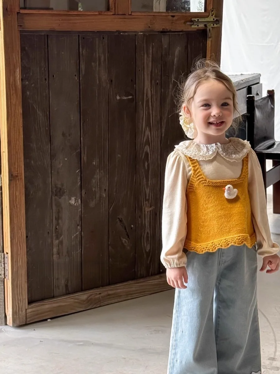 Повседневный джинсовый комплект для девочек: топ и джинсы, осень 2025 – модный и милый наряд для малышек
Повседневный джинсовый комплект для девочек: топ и джинсы, осень 2025 – модный и милый наряд для малышек