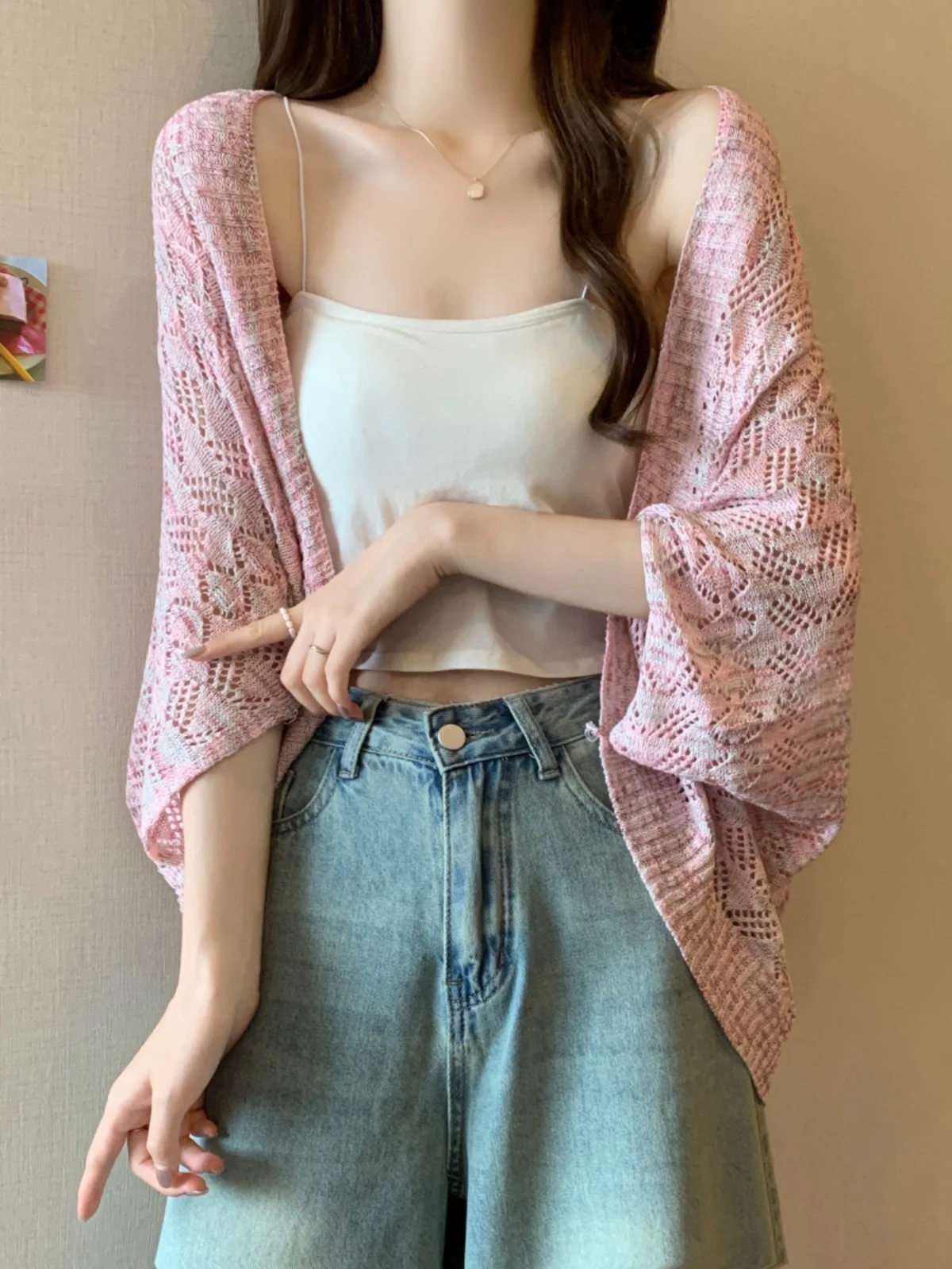 Ice Silk Knitted Open Cardigan Cover up Summer Thin Women's plus Size Slimming Hollow out Outerwear Shoulder Shawl Top
Ice Silk Knitted Open Cardigan Cover up Summer Thin Women's plus Size Slimming Hollow out Outerwear Shoulder Shawl Top