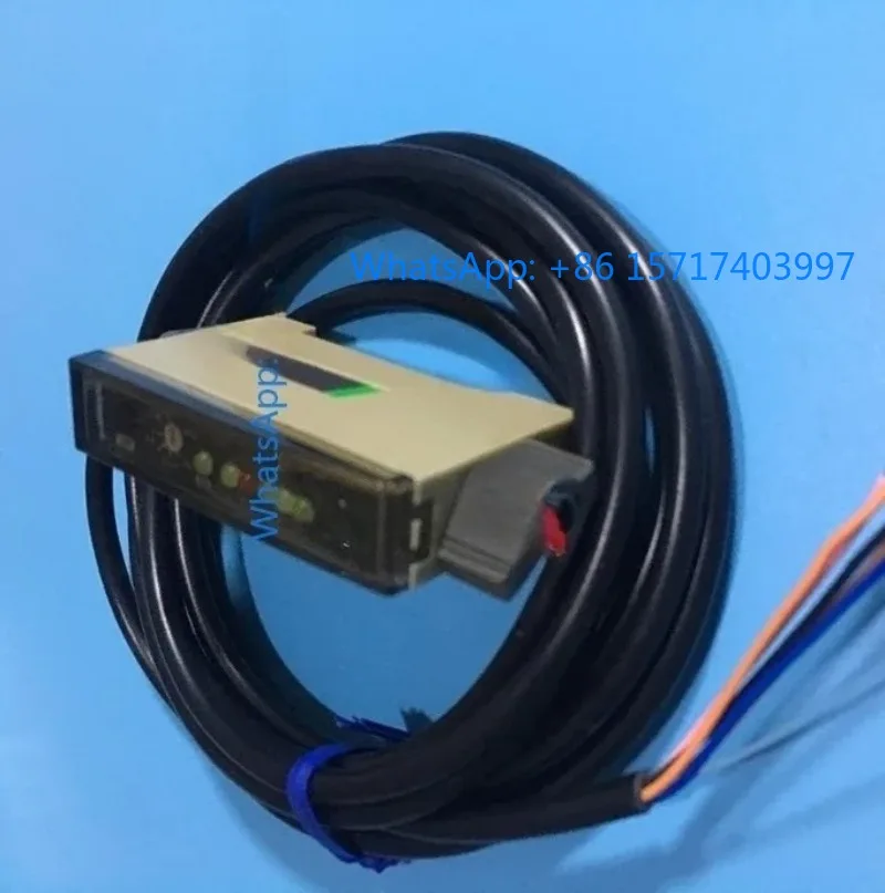 Оптический усилитель-датчик F11 F11R F11CR
Оптический усилитель-датчик F11 F11R F11CR