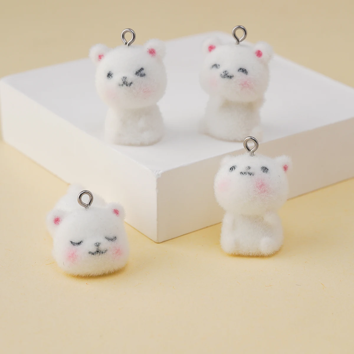 20 PCS 3D Flocking Cute white bear Charms Plush Dolls Pendant for Necklace Keychain Jewelry craft DIY Handmade Accessories
20 PCS 3D Flocking Cute white bear Charms Plush Dolls Pendant for Necklace Keychain Jewelry craft DIY Handmade Accessories