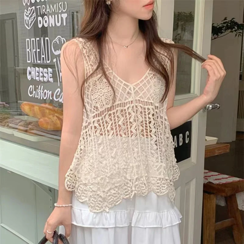 Women's Sleeveless Lace Tank Top Blouse Embroidery Hollow-out Floral Crochet Shirt Crochet T-Shirts Summer Vacation Beach Outfit
Women's Sleeveless Lace Tank Top Blouse Embroidery Hollow-out Floral Crochet Shirt Crochet T-Shirts Summer Vacation Beach Outfit