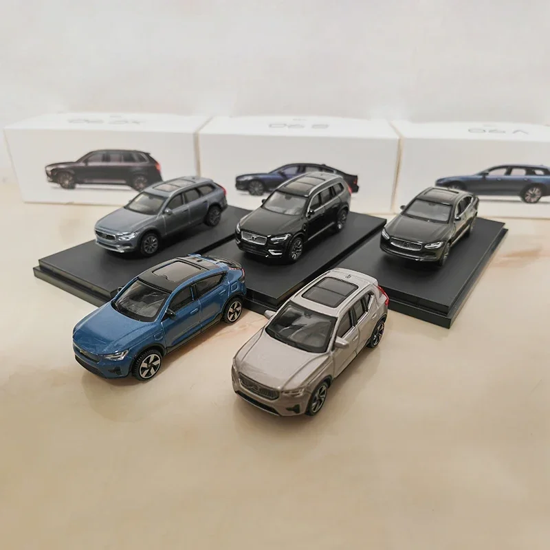 Diecast 1:64 Scale Volvo XC90 S90 V90 XC40 C40 XC60 Vehicle Alloy Car Model Toy Collectible Ornament Souvenir Toys Cars Display
Diecast 1:64 Scale Volvo XC90 S90 V90 XC40 C40 XC60 Vehicle Alloy Car Model Toy Collectible Ornament Souvenir Toys Cars Display