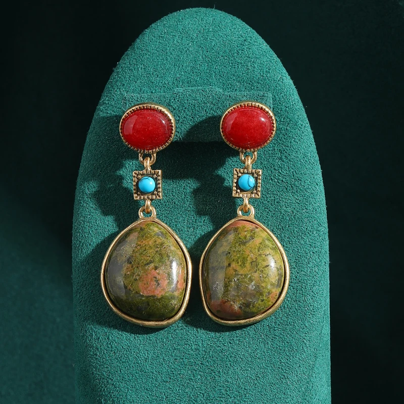 Antique Jewelry Shape Moss Green Natural Stone Drop Earrings Vintage Red Oval Woman Accessories Gold Color Korean Fashion New
Antique Jewelry Shape Moss Green Natural Stone Drop Earrings Vintage Red Oval Woman Accessories Gold Color Korean Fashion New