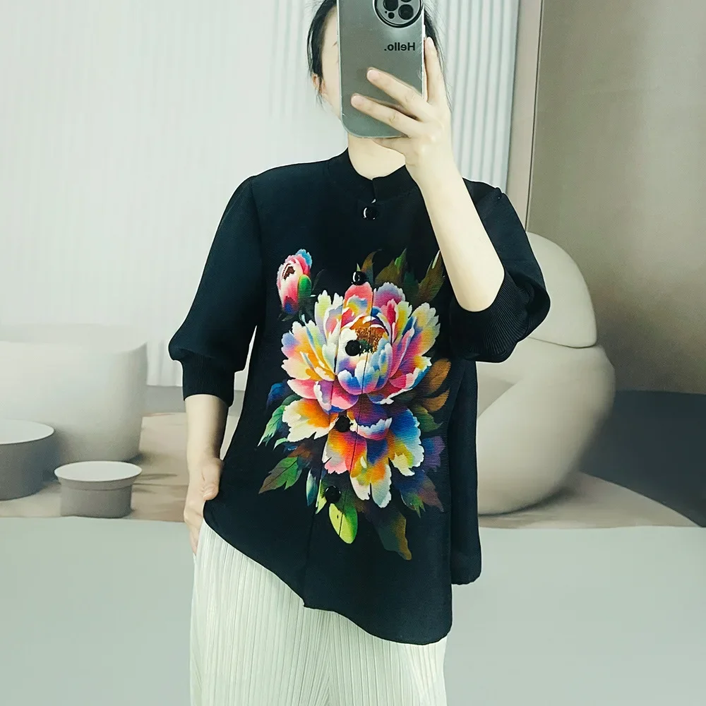 Женская рубашка с воротником-стойкой и цветочным принтом Miyake, женская плиссированная куртка-кардиган в китайском стиле в стиле ретро, новинка 2025 года, топ с темпераментным принтом
Женская рубашка с воротником-стойкой и цветочным принтом Miyake, женская плиссированная куртка-кардиган в китайском стиле в стиле ретро, новинка 2025 года, топ с темпераментным принтом