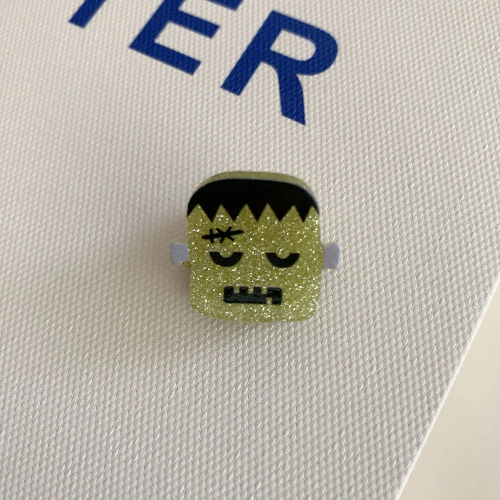 Fashion Pumpkin Halloween Mini Grab Clip Small Acrylic Ghost Grab Clip Bat Headdress Spooky Hair Claw Festive Hair Accessories
Fashion Pumpkin Halloween Mini Grab Clip Small Acrylic Ghost Grab Clip Bat Headdress Spooky Hair Claw Festive Hair Accessories