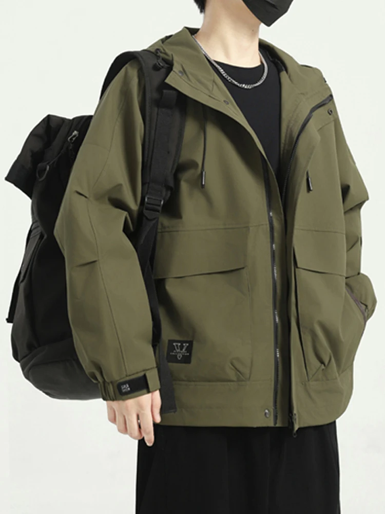 New 2025 Men's Hooded Windproof Casual Jaet plus Size Outdoor Workwear Coat Trendy Brand Loose Fit Polyester Fiber Long Sle...
New 2025 Men's Hooded Windproof Casual Jaet plus Size Outdoor Workwear Coat Trendy Brand Loose Fit Polyester Fiber Long Sle...