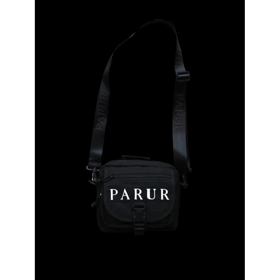 Новая модная мужская сумка через плечо 2026 года, черная нейлоновая сумка PARUR, простой дизайн, ретро-сумка почтальона
Новая модная мужская сумка через плечо 2026 года, черная нейлоновая сумка PARUR, простой дизайн, ретро-сумка почтальона