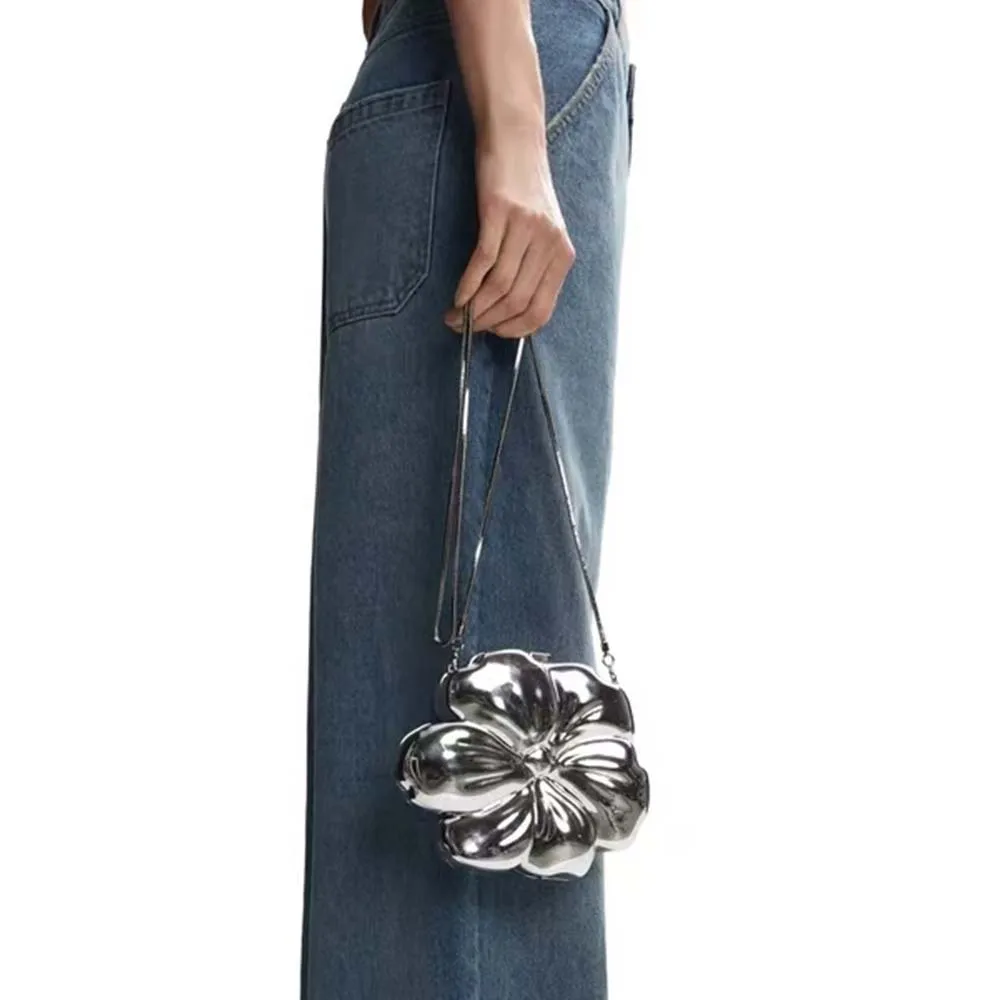 2025 Новая высококачественная полукруглая сумка с цветочным покрытием, милая, элегантная, модная женская сумка для банкета
2025 Новая высококачественная полукруглая сумка с цветочным покрытием, милая, элегантная, модная женская сумка для банкета