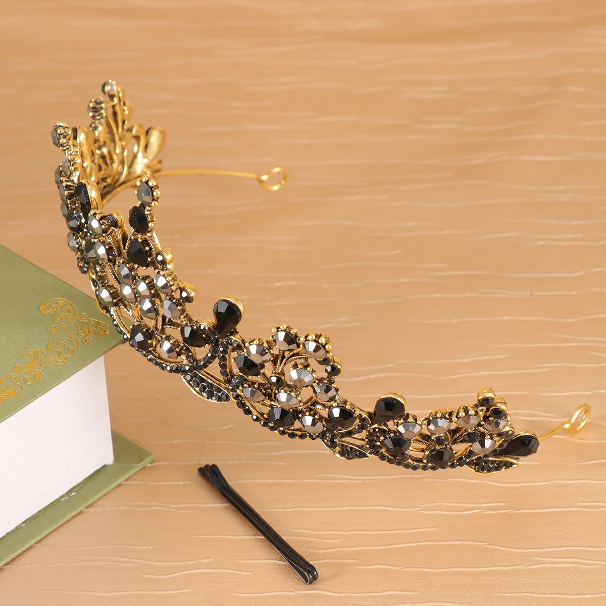 Rhinestone Crown Elegant Baroque Retro Women Wedding Hair Accessories Crystal For Bride Party Engagement Decor
Rhinestone Crown Elegant Baroque Retro Women Wedding Hair Accessories Crystal For Bride Party Engagement Decor
