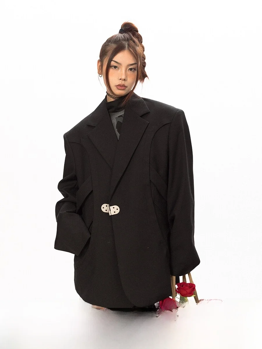 Blackbb Minimalist Deconstructed Metal Buckle Casual Loose Women's Suit Jacket Fall New Style Fashionable Classic Style
Blackbb Minimalist Deconstructed Metal Buckle Casual Loose Women's Suit Jacket Fall New Style Fashionable Classic Style
