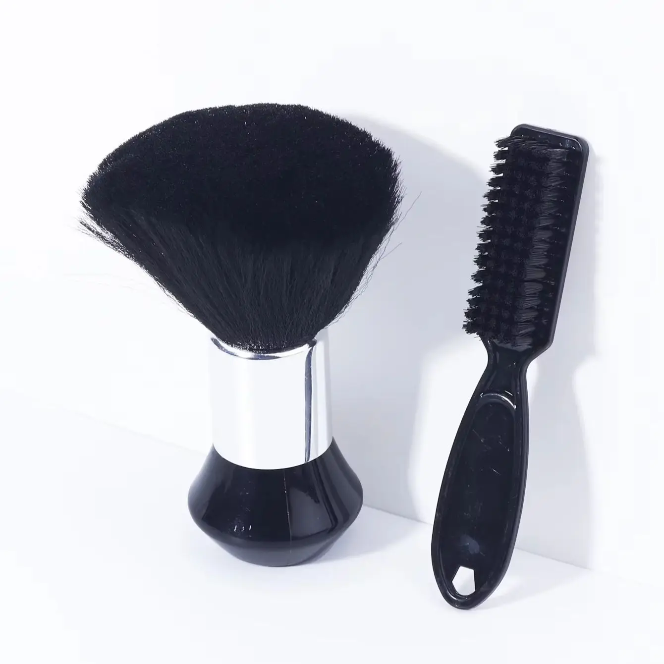 2pcs/set Professional Hairdressing Brush Set - Hairdressing Neck Soft Hair Brush Beard Cleaning Brush Set
2pcs/set Professional Hairdressing Brush Set - Hairdressing Neck Soft Hair Brush Beard Cleaning Brush Set