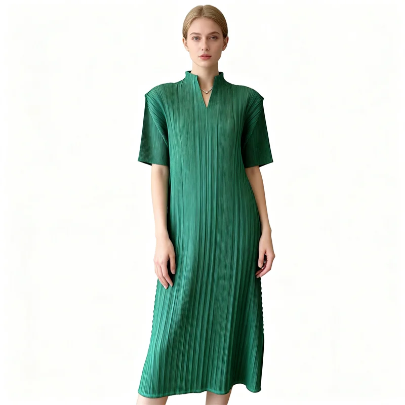 Miyake Pleated Women's Casual Dress 2026 New Japanese Design Simple Solid Color V-neck Short-sleeved Loose Elegant Pleated Skirt
Miyake Pleated Women's Casual Dress 2026 New Japanese Design Simple Solid Color V-neck Short-sleeved Loose Elegant Pleated Skirt