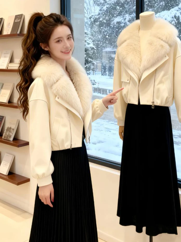Stylish Short Cotton Jacket Women's Parka Coat Fur Collar Trendy Korean Loose Fit Long Sleeve Zipper Pure Color Winter Outerwear
Stylish Short Cotton Jacket Women's Parka Coat Fur Collar Trendy Korean Loose Fit Long Sleeve Zipper Pure Color Winter Outerwear