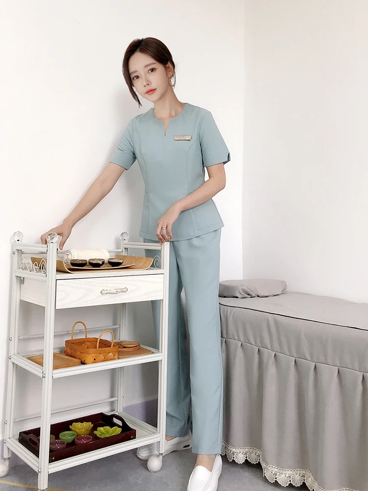 Летний новый комплект униформы для салонов красоты: женский костюм для массажа, ухода за ногами, терапии и работы с кожей для специалистов по уходу за кожей
Летний новый комплект униформы для салонов красоты: женский костюм для массажа, ухода за ногами, терапии и работы с кожей для специалистов по уходу за кожей