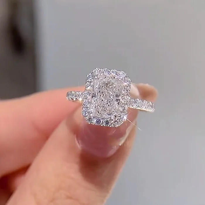 14K Gold Women's Ring Radiant Mosan Diamond Ring D-color VVS1 Wedding/Engagement/Birthday/Banquet/Valentine's Day Gifts
14K Gold Women's Ring Radiant Mosan Diamond Ring D-color VVS1 Wedding/Engagement/Birthday/Banquet/Valentine's Day Gifts