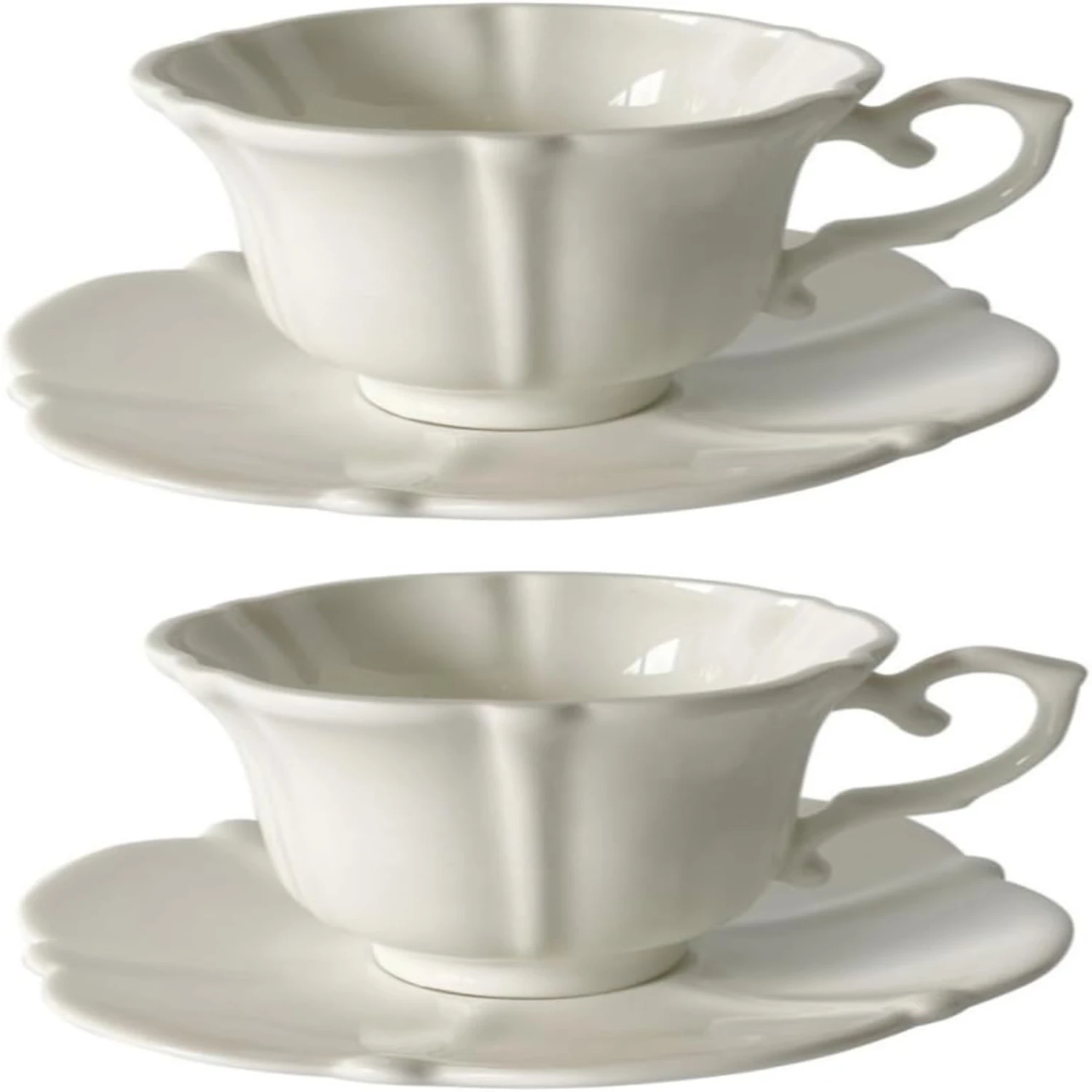 Enhance your dining experience with the exquisite European white porcelain cutlery set, showcasing elegant wine cups, classic co
Enhance your dining experience with the exquisite European white porcelain cutlery set, showcasing elegant wine cups, classic co