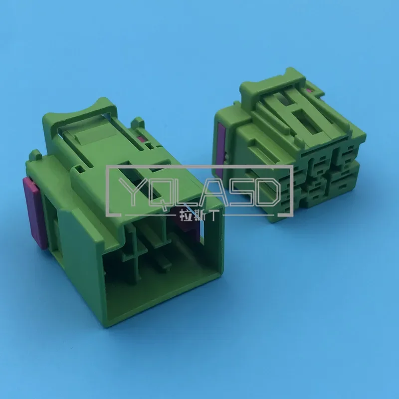 1 Set 6 Way 4F0 937 731 Car Composite Plug AC Assembly 4F0 937 731F Auto Harness Connector 4F0937731 For Audi
1 Set 6 Way 4F0 937 731 Car Composite Plug AC Assembly 4F0 937 731F Auto Harness Connector 4F0937731 For Audi