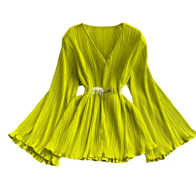Spring 2025 Women's V-ne Loose Chiffon Blouse with Gathered Waist And Bell Sves Ele Slimming Effect Korean Sle
Spring 2025 Women's V-ne Loose Chiffon Blouse with Gathered Waist And Bell Sves Ele Slimming Effect Korean Sle