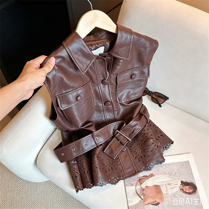 Women's Vests New Fashion Retro Lapel Corset Single-breasted Leather Ladies Hollow Pattern Cardigan Sleeveless Loose Vest Coat
Women's Vests New Fashion Retro Lapel Corset Single-breasted Leather Ladies Hollow Pattern Cardigan Sleeveless Loose Vest Coat