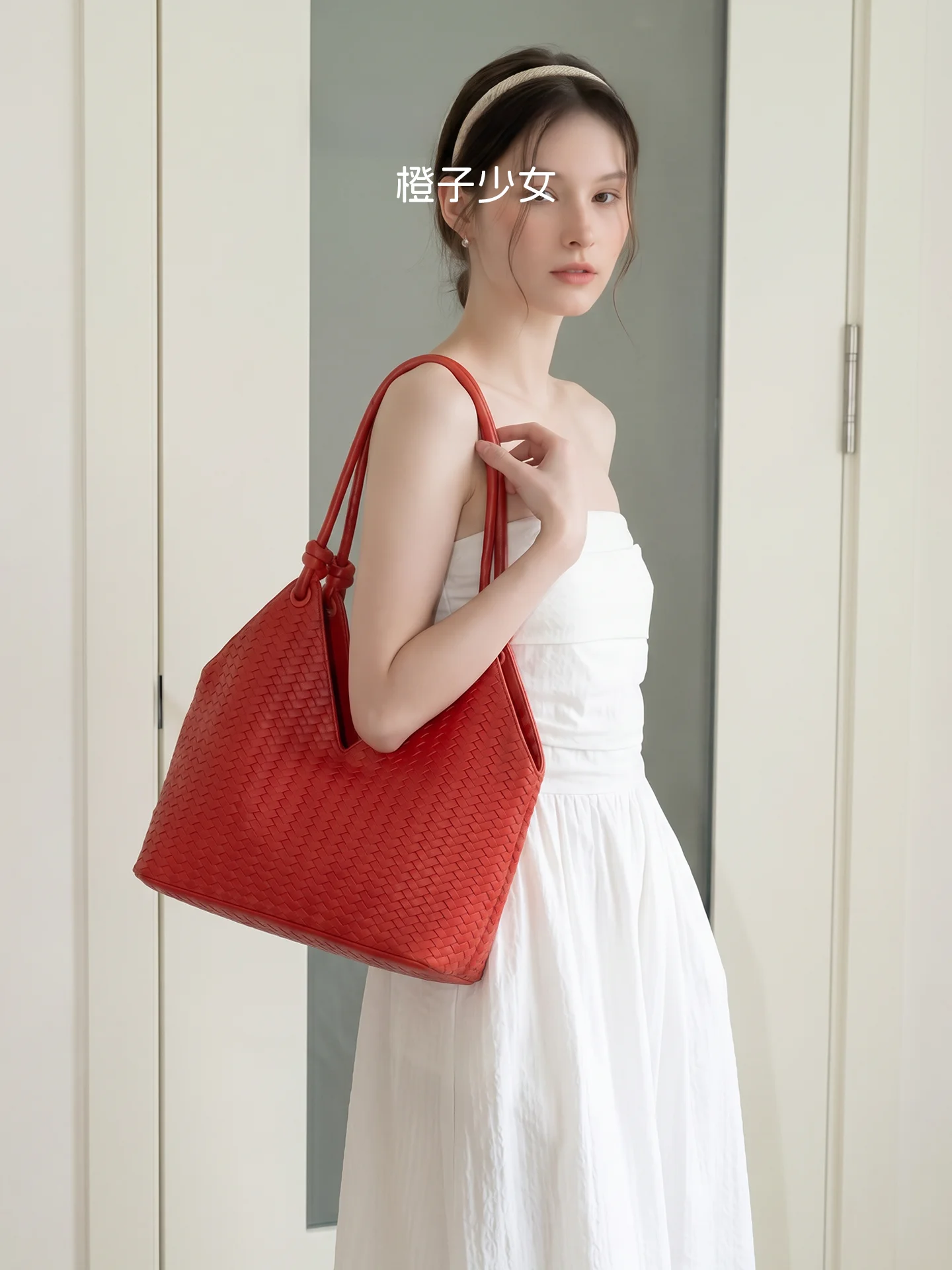 Orange Girl Woven Tote Bag Underarm Bag Small Audience Commuter Single Shoulder Handbag Large Capacity Casual Simple Style
Orange Girl Woven Tote Bag Underarm Bag Small Audience Commuter Single Shoulder Handbag Large Capacity Casual Simple Style