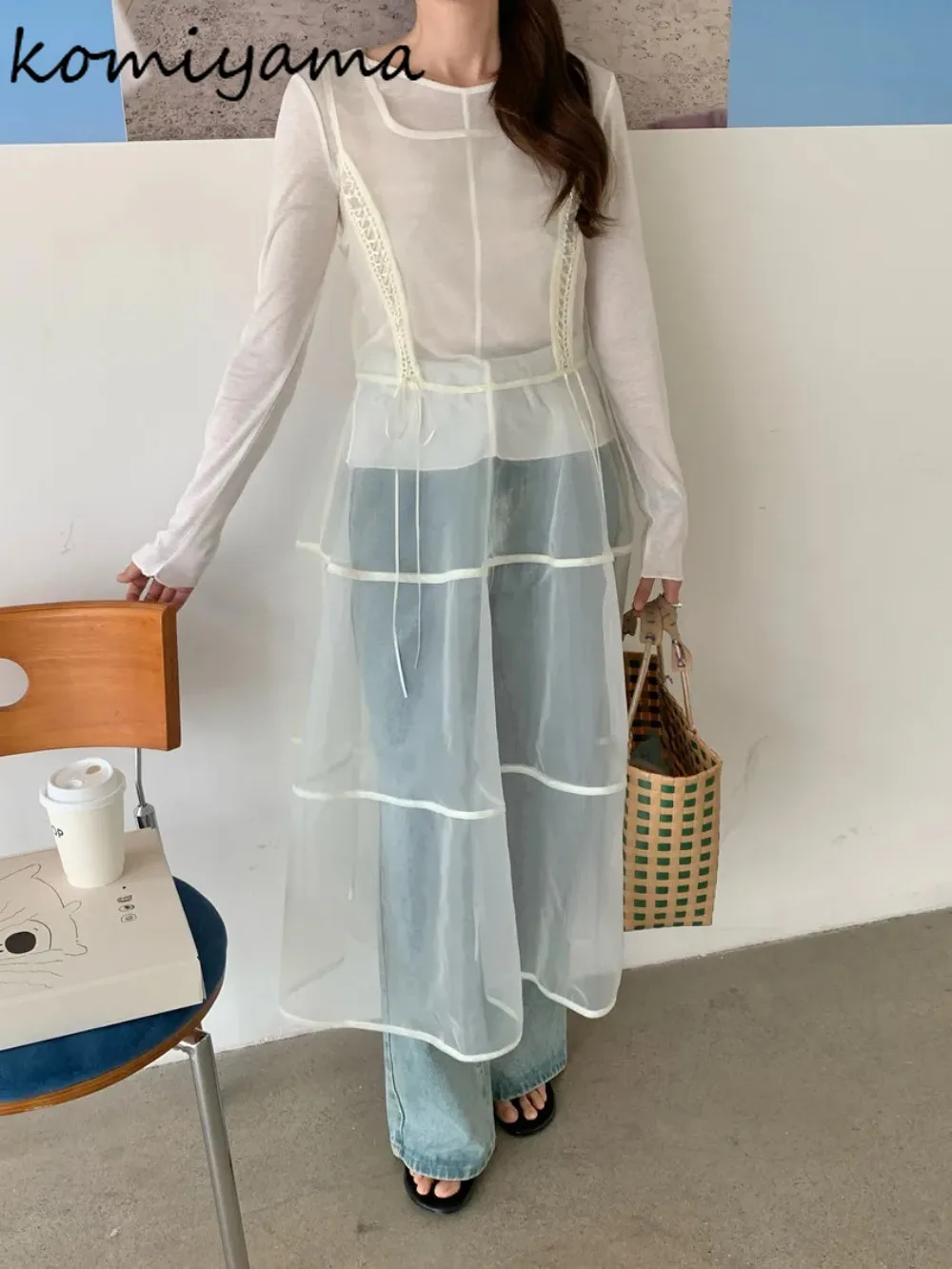 Korean Gentle Two Piece Sets Bottomed O-neck Long Sleeve T-shirt + Organza High Waist Lace-up Bow Vest Dress Temperament Set
Korean Gentle Two Piece Sets Bottomed O-neck Long Sleeve T-shirt + Organza High Waist Lace-up Bow Vest Dress Temperament Set