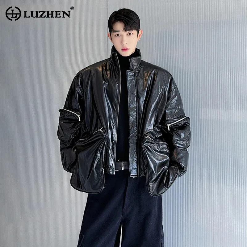 LUZHEN Original Niche Multi Pockets Design Stand Neck Padded Coat Men 2025 Winter Solid Color Handsome Warm Parka Jacket JY5600
LUZHEN Original Niche Multi Pockets Design Stand Neck Padded Coat Men 2025 Winter Solid Color Handsome Warm Parka Jacket JY5600