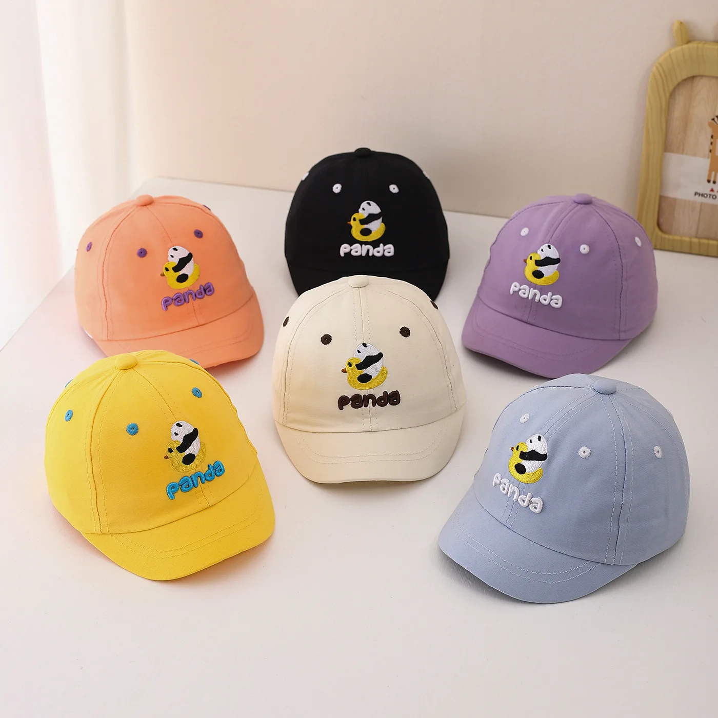 Cartoon Panda Children's Baseball Cap Cute Boy Sun Hat 1-5 Years Old Children's Bill Cap Baby Outdoor Sun Mask
Cartoon Panda Children's Baseball Cap Cute Boy Sun Hat 1-5 Years Old Children's Bill Cap Baby Outdoor Sun Mask