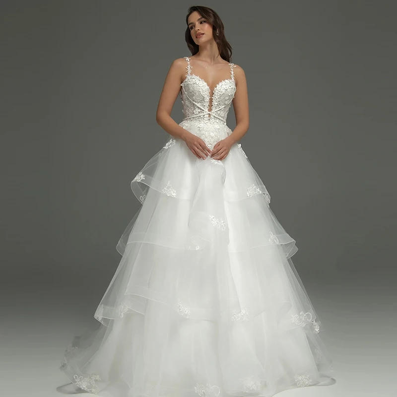 Vintage Wedding Dress Organza With Embroidery A-Line Floor Length Ball Gown Sleeveless V-Neck Customized Bride Dress Backless
Vintage Wedding Dress Organza With Embroidery A-Line Floor Length Ball Gown Sleeveless V-Neck Customized Bride Dress Backless