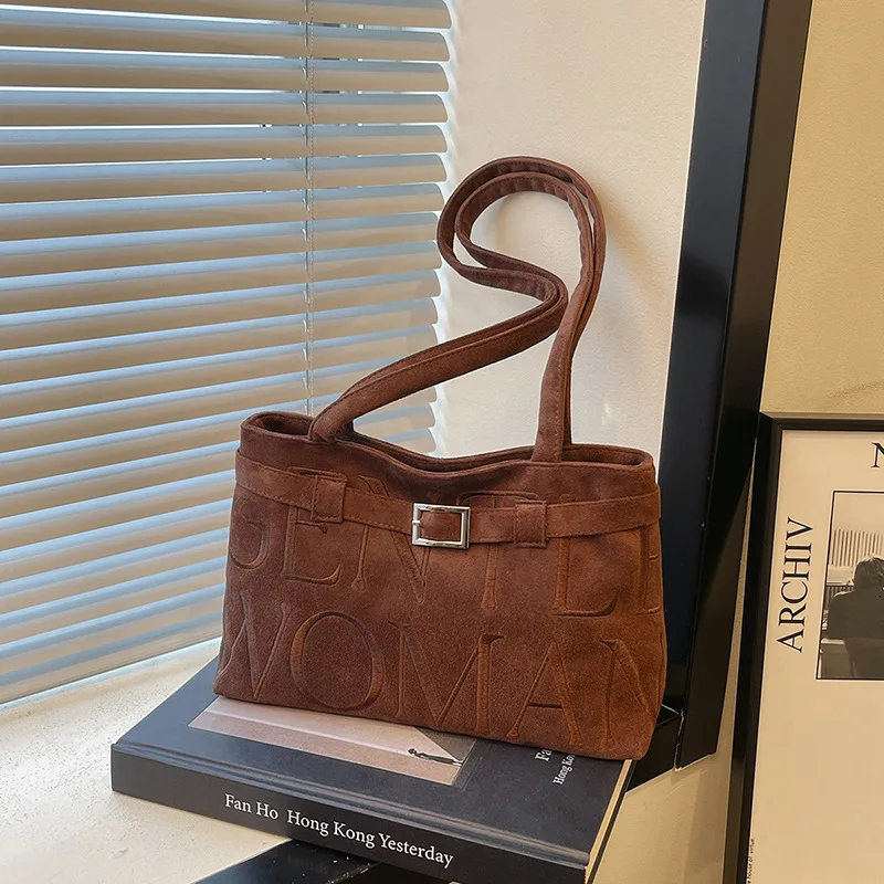 Женская сумка через плечо из тисненого холста, вместительная замшевая сумка-тоут, дизайнерская женская сумка-багет класса люкс
Женская сумка через плечо из тисненого холста, вместительная замшевая сумка-тоут, дизайнерская женская сумка-багет класса люкс