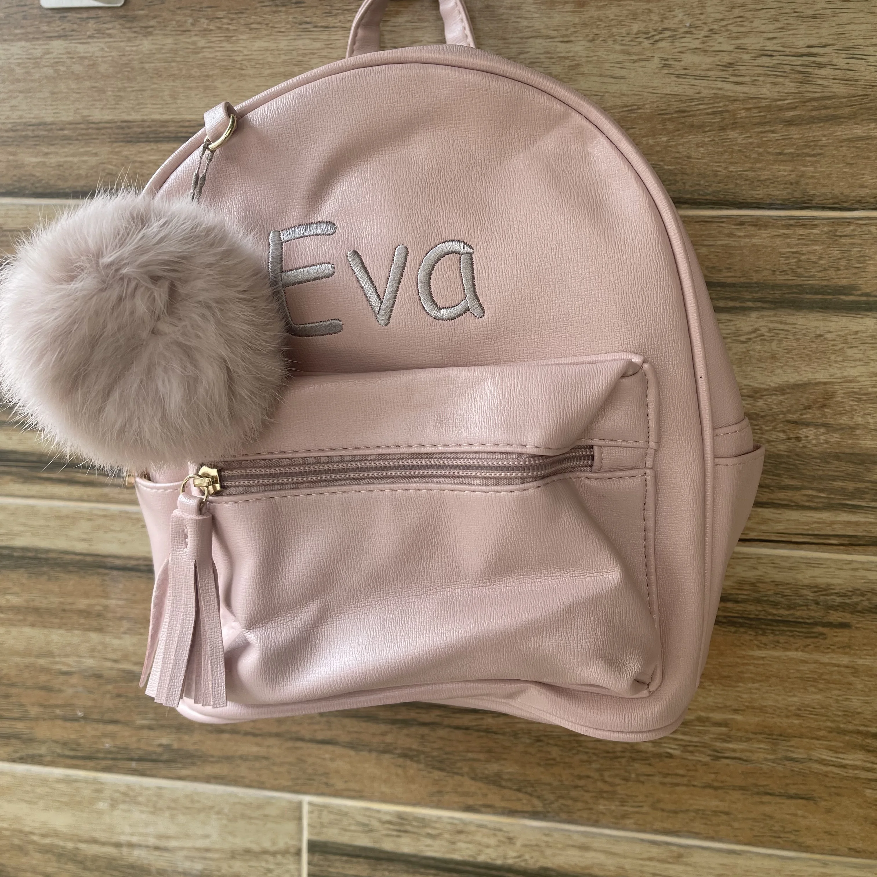 New Personalized Name Women's Mini Travel Bag Custom Embroidered Fashion Solid Color Simple Student Small Size Backpacks
New Personalized Name Women's Mini Travel Bag Custom Embroidered Fashion Solid Color Simple Student Small Size Backpacks