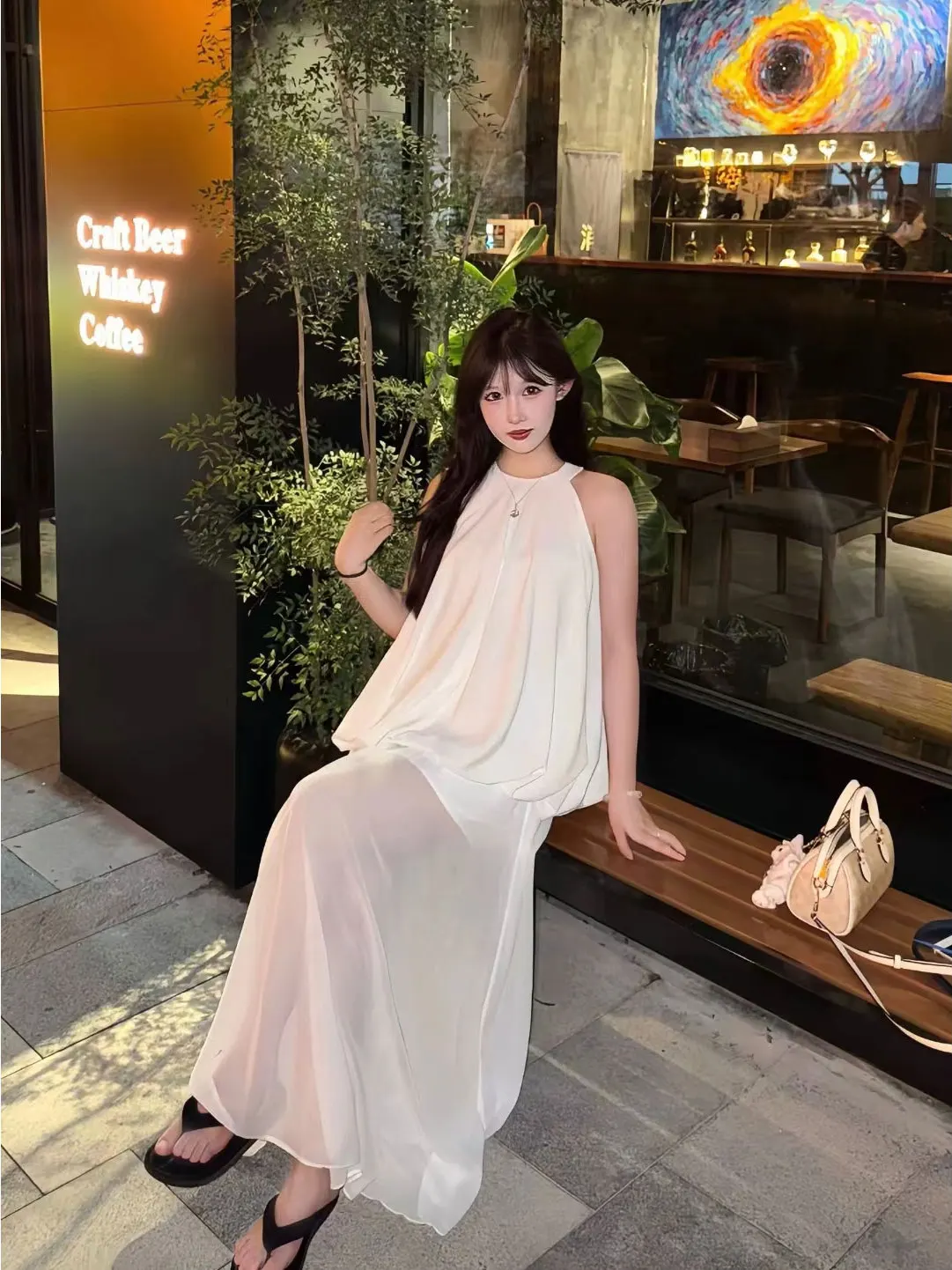 Chaste Style Necklace Flower Bud Top And Long Skirt Set Beautiful Summer Fashion Women's Clothing High Waist Pure Color
Chaste Style Necklace Flower Bud Top And Long Skirt Set Beautiful Summer Fashion Women's Clothing High Waist Pure Color