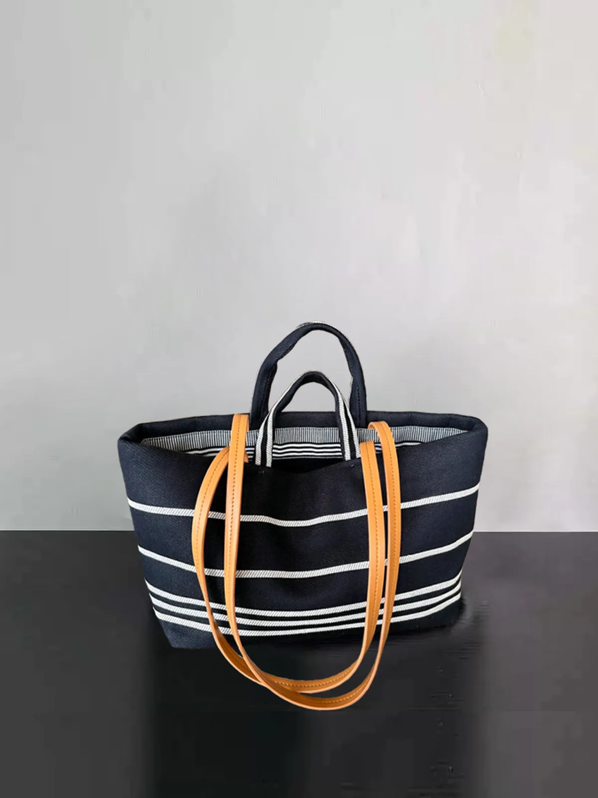 Navy striped denim tote bag for women, large capacity contrasting casual vacation beach bag, hand-held sail cloth bag, shoulder
Navy striped denim tote bag for women, large capacity contrasting casual vacation beach bag, hand-held sail cloth bag, shoulder